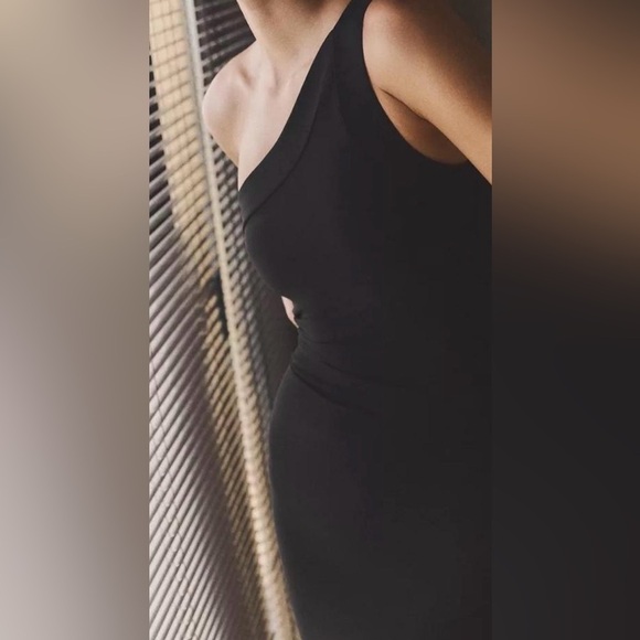 Zara asymmetrical one shoulder midi dress - Picture 2 of 3